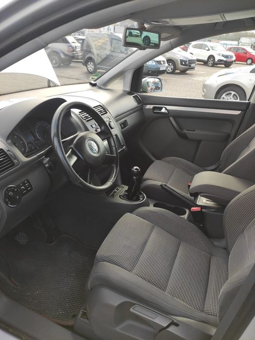 Продається Volkswagen Turan 2.0 TDI