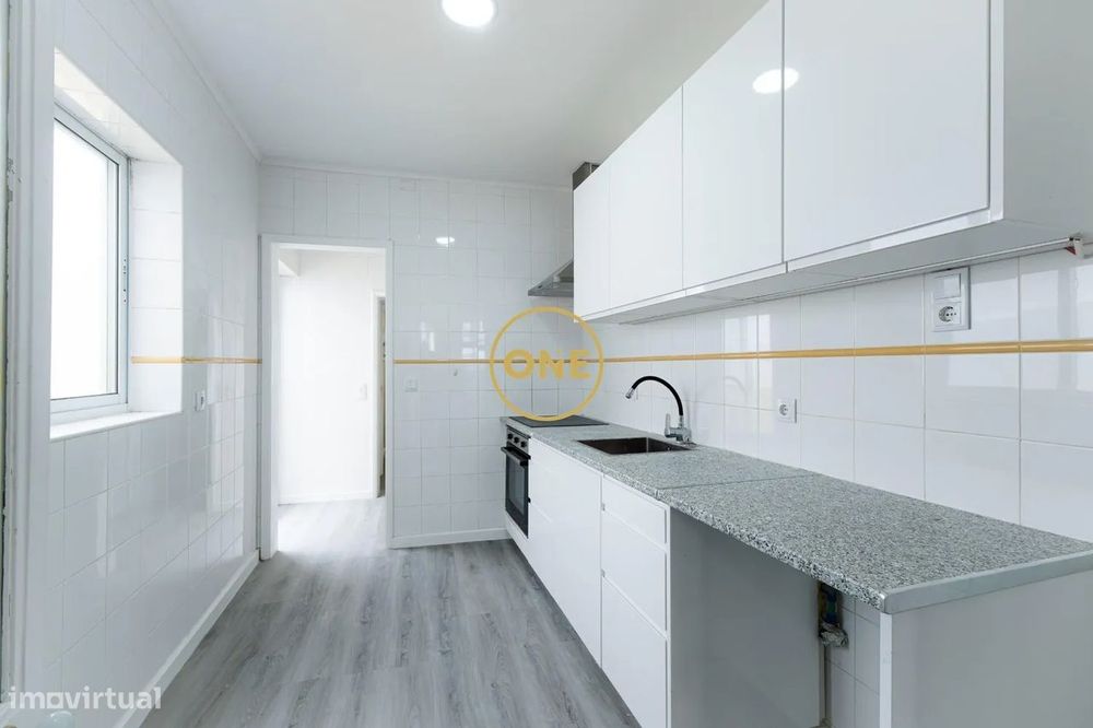Moradia no centro de Ponta Delgada totalmente renovada