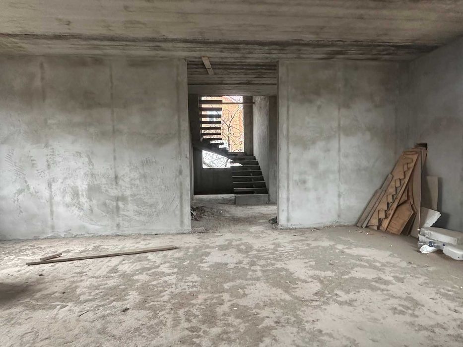 Продаж 2 поверхового будинку в Шкуринцях (Прибузькому)