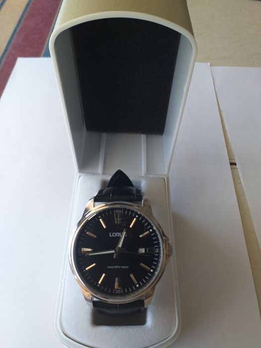 Zegarek Lorus model  VJ42-X041