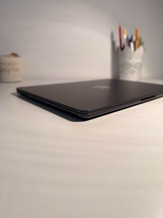 MacBook Air Apple Meia-Noite 13.6” (Garantia)