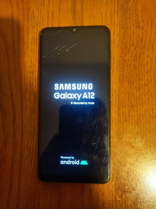 Продам телефон samsung a12 4/64