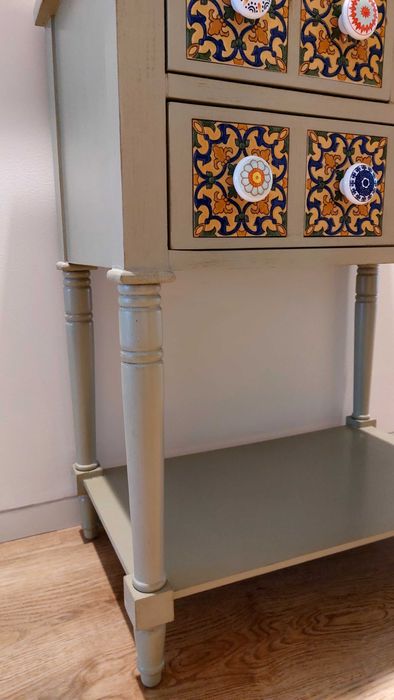 Mesa de cabeceira pintada à mão x2