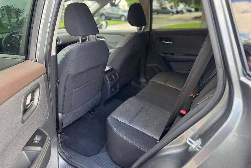 Nissan Rogue 2021 року