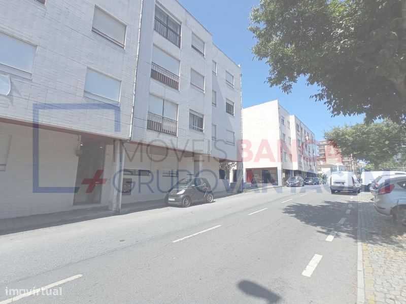 Apartamento T2. — Rio Tinto, Porto
