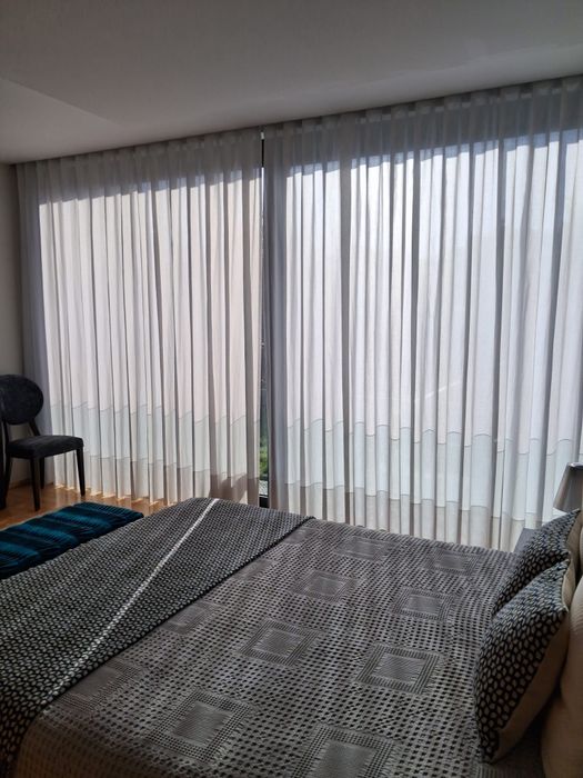 Sofisticada Moradia T5 Três Frentes - Maia