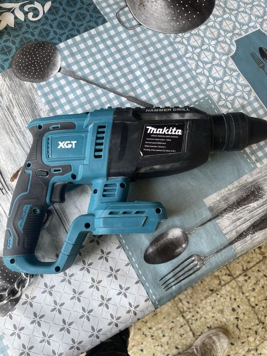 Martelete e esmerilhadeira da MAKITA