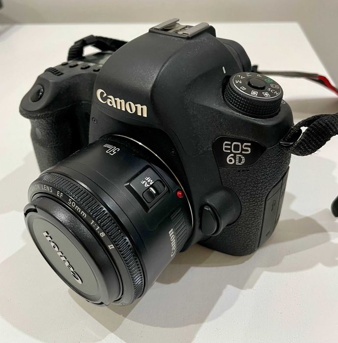 Máquina fotográfica Canon 6D Mark 1 com Lente 50 mm