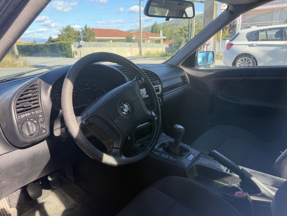 BMW 318 TDS E36