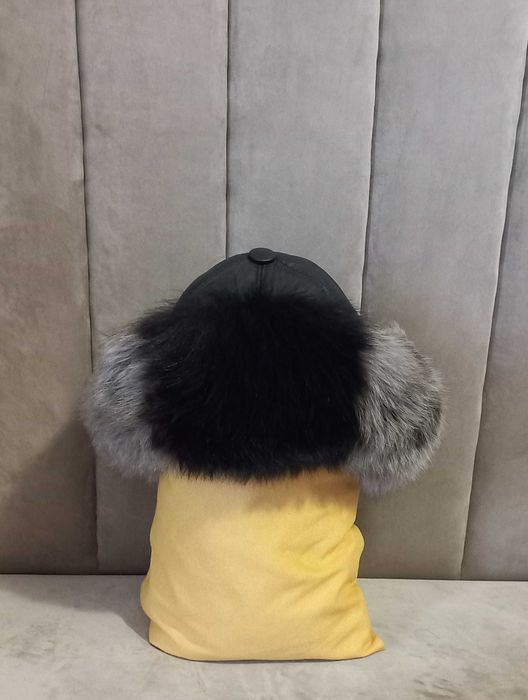 Шуба натуральна зимова шапка хутро