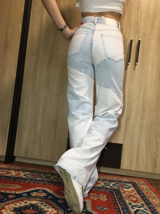 Джинсы bershka