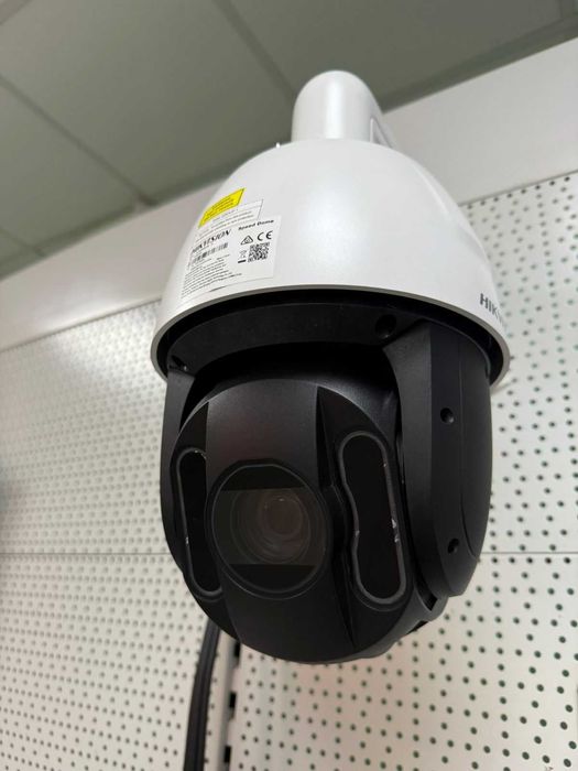 PTZ панорамна відеокамера Hikvision DS-2DE5425IW-AE(T5) 4МП