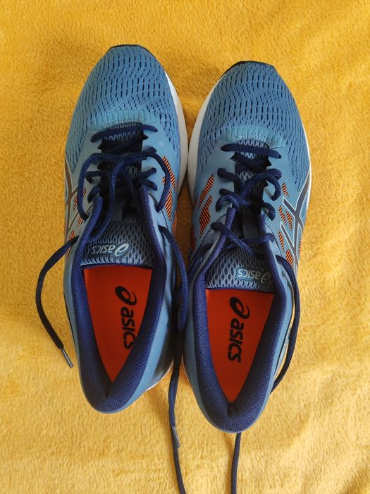 Sapatilhas asics T 42
