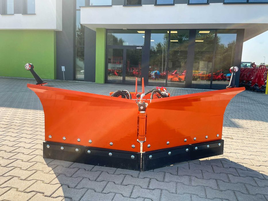 Pług Śnieżny komunalny Strzałka Składany  1,5 -2,2 m TUZ Metal Technik