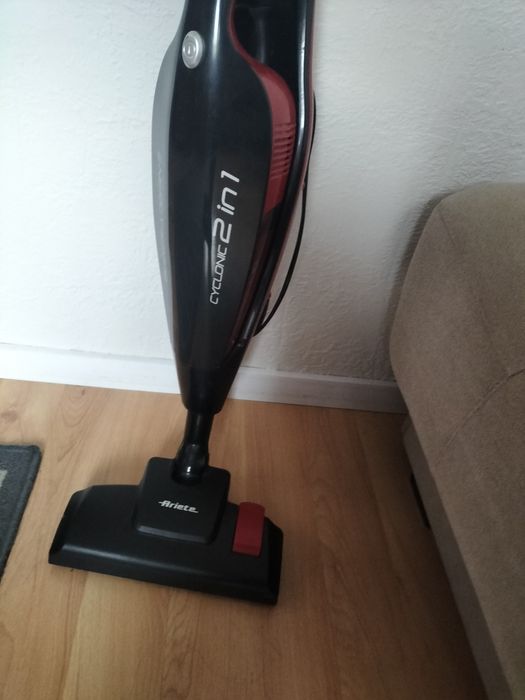 Odkurzacz pionowy cyclonic 2 in1