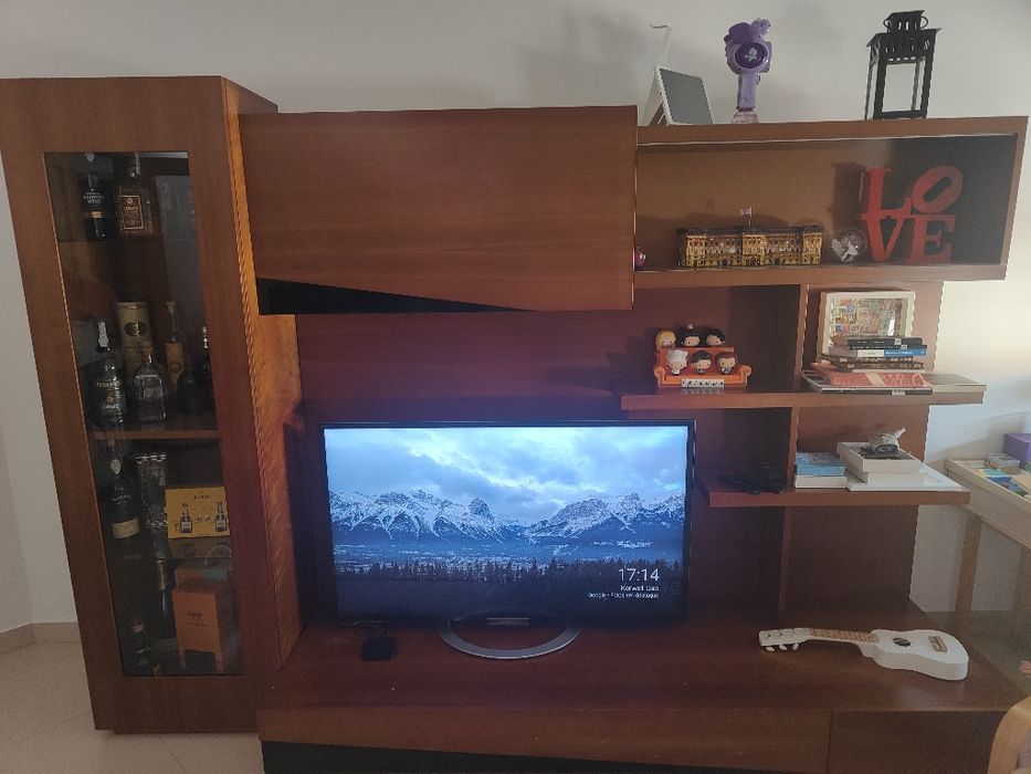 Móvel de sala em excelente estado