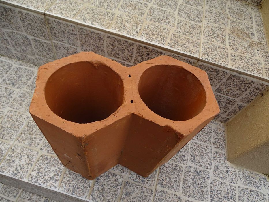 Modulos em tijolo para garrafeira - 1 euro cada modulo