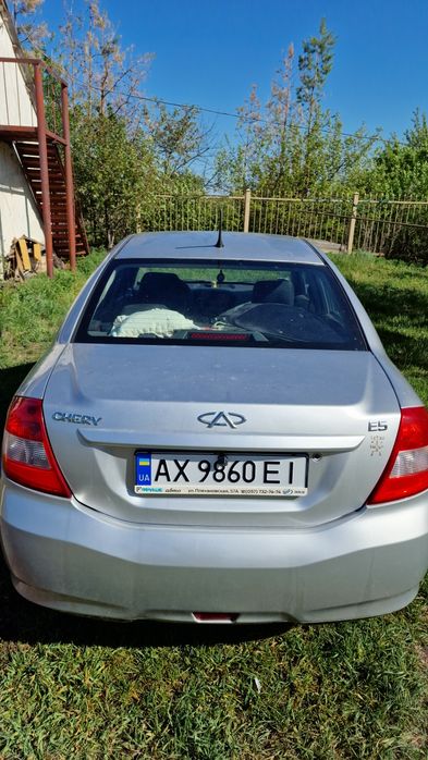 Продам автомобиль Chery E5