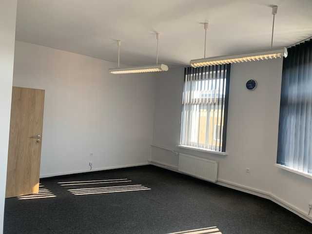 Do wynajęcia - biuro 32 m² od zaraz. Centrum Piły.