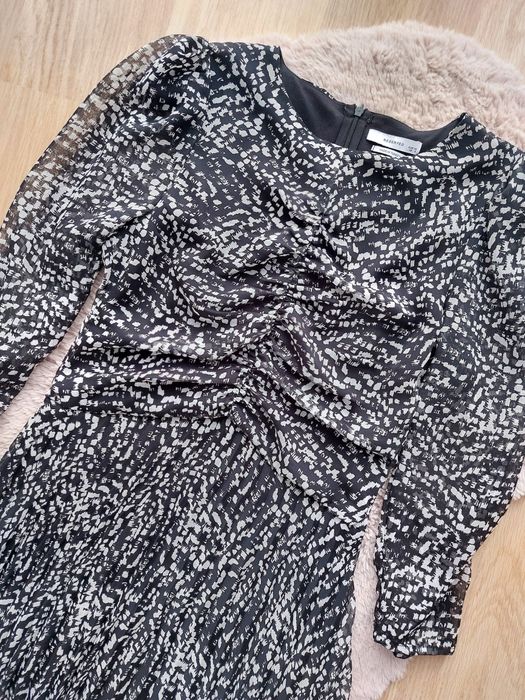 Sukienka Reserved 36