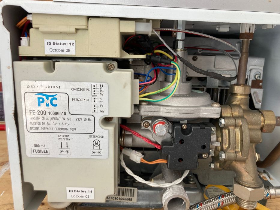 Dois esquentadores para peças