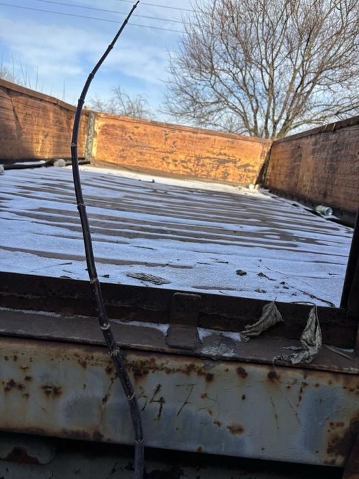 Причеп вантажний