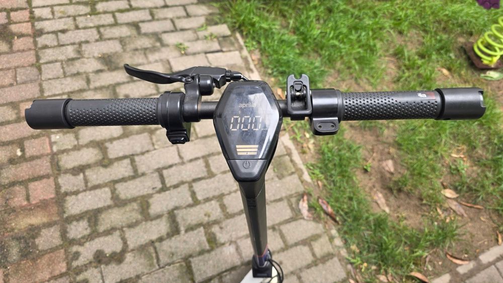 Hulajnoga elektryczna Aprila