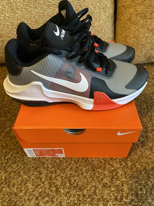 Кросівки Nike AIR MAX IMPACT 4
