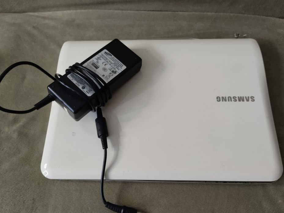 Продам ноутбук SAMSUNG SF310