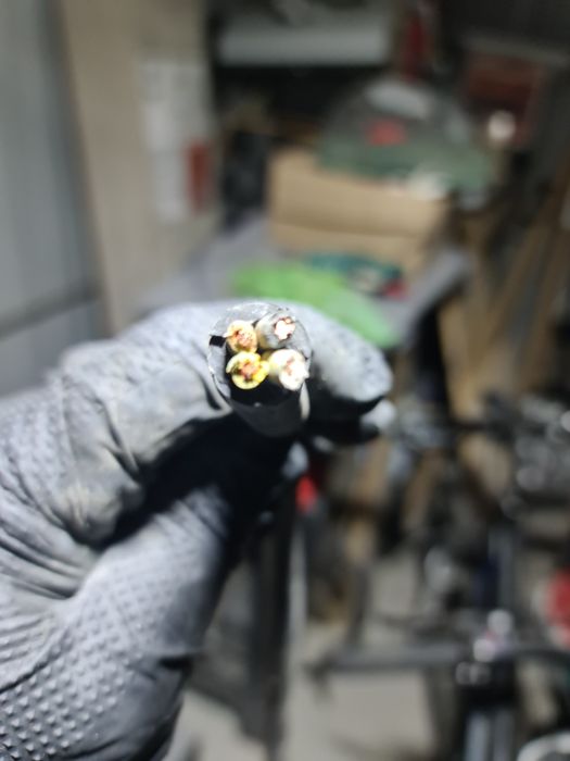 Przewód, kabel, linka, 4 x 2,5 mm2 zostało 88m