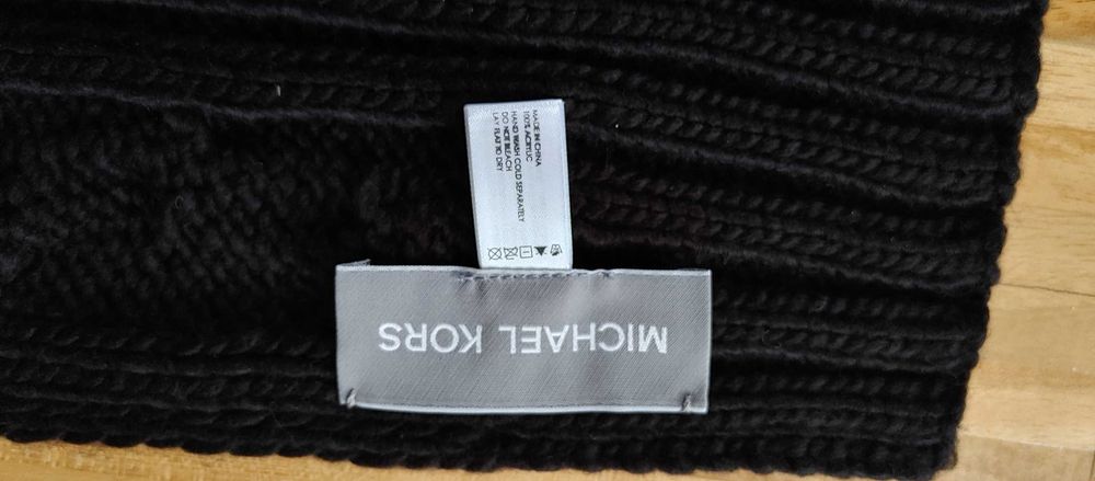 szal damski Michael Kors czarny, duży