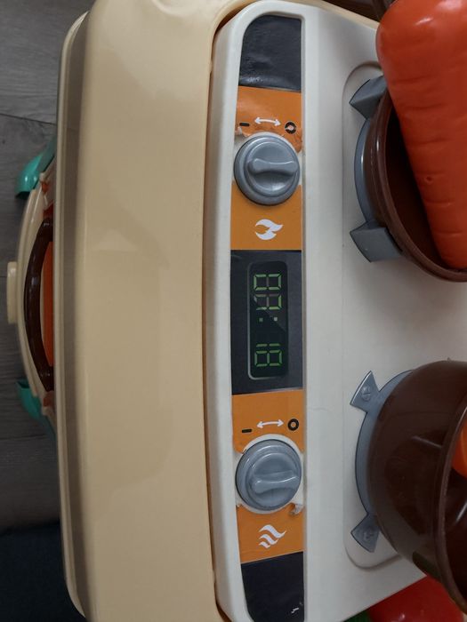 Кухня дитяча б/у  в гарному стані