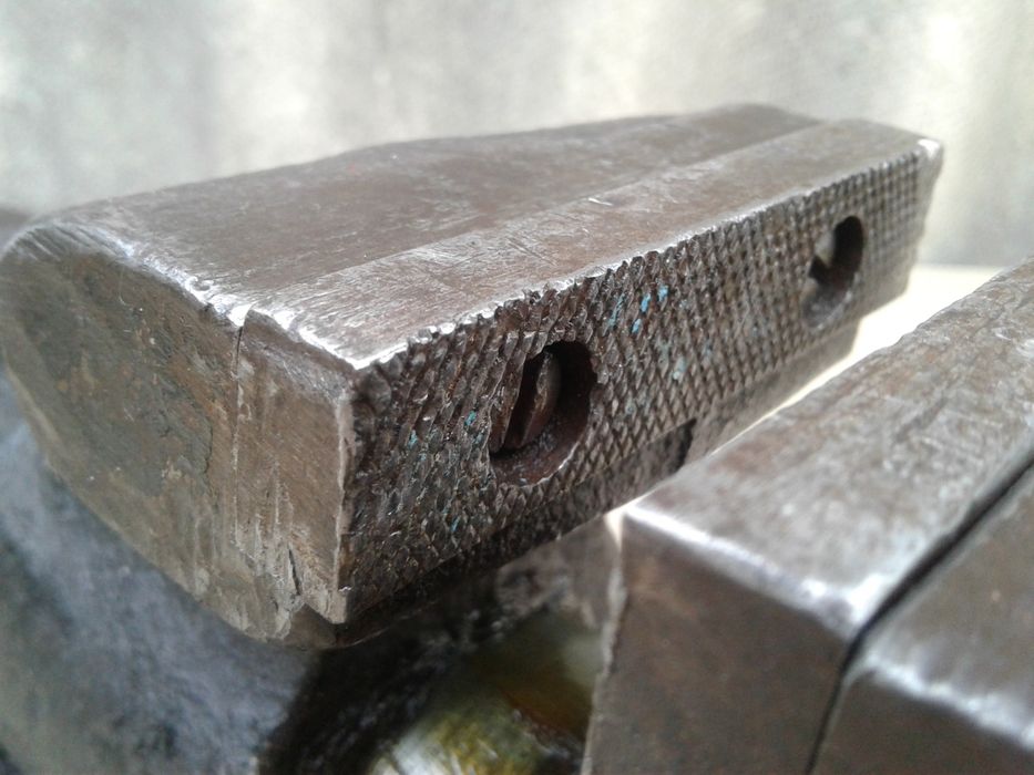 Новые тиски поворотные СССР лещата поворотні СРСР