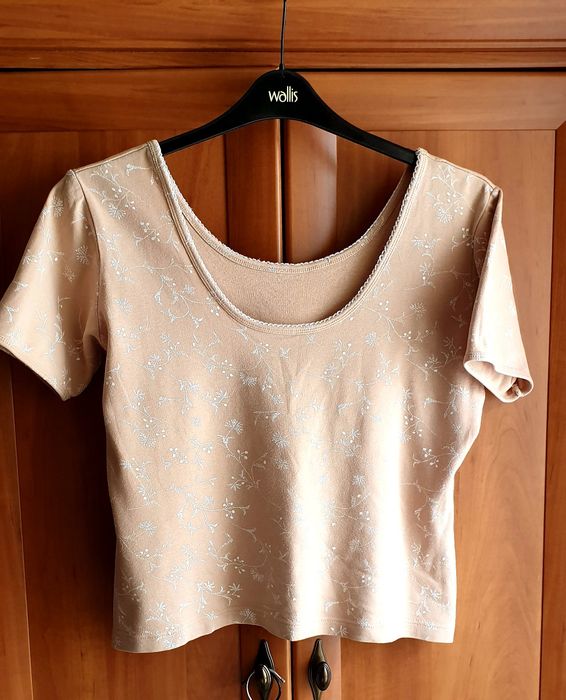 Beżowa bluzka w kwiatki- wym.w opisie