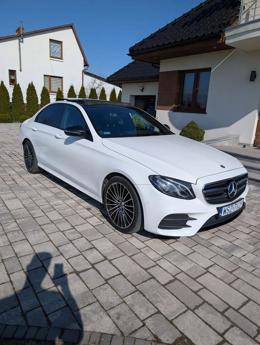 Mercedes-Benz Klasa E W213, E220D, 195KM Pakiet AMG, PANORAMA
