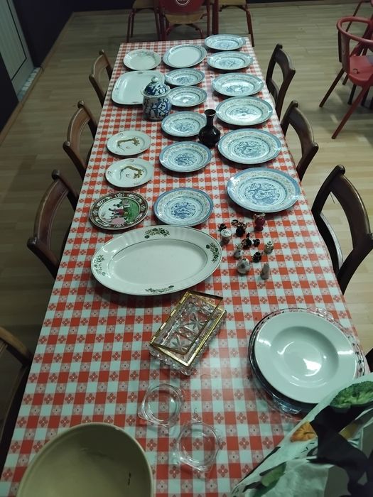 Ceramic tableware set433586314287534082