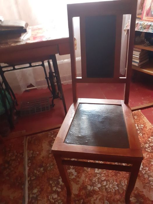 Стулья деревянные