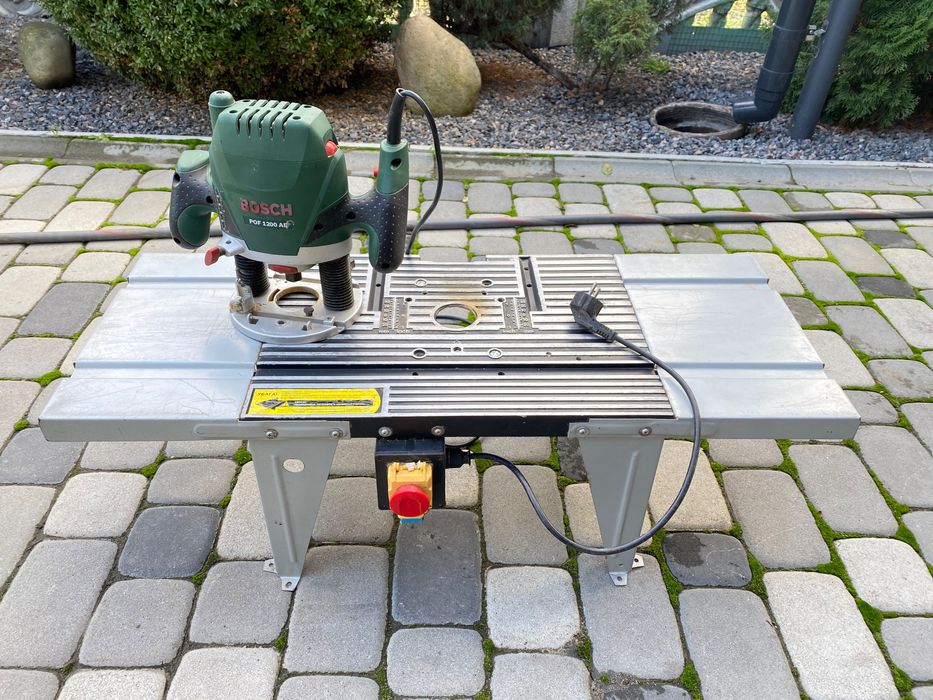 Фрезер Bosch pof 1200 ae