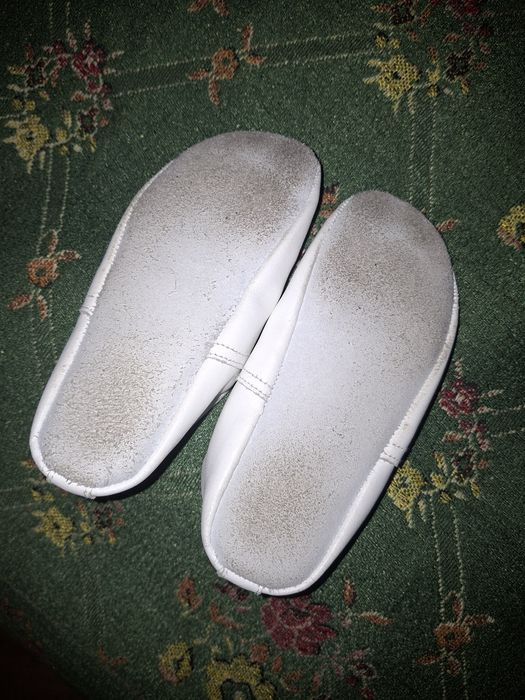 Чешки дитячі білі