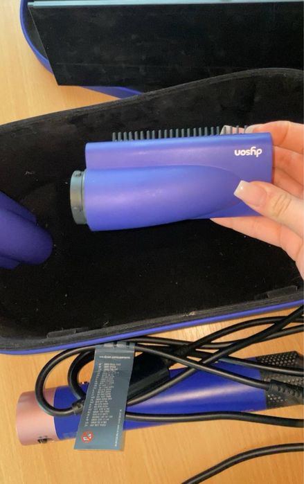 Dyson airwrap multi-styler