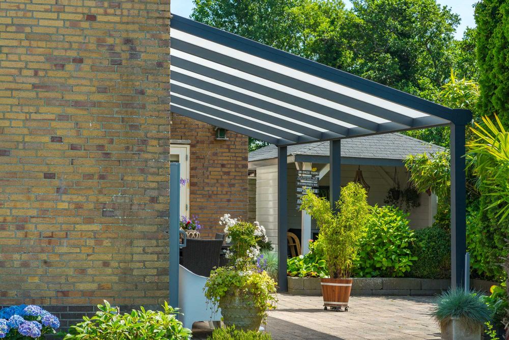 Zadaszenia Trasów, Przeszklenia, Rolety Screen zip