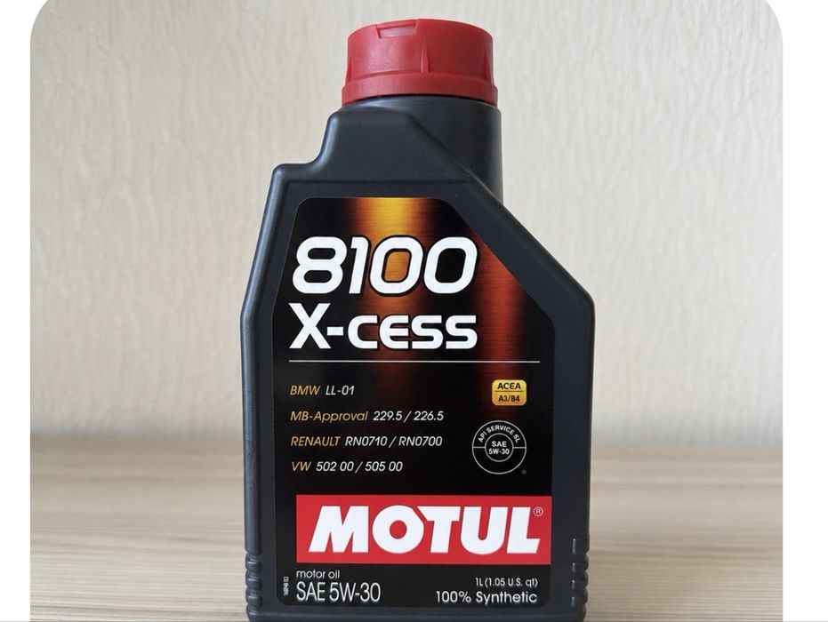 Моторное масло Motul 8100 X-cess 5W-30, 1 л