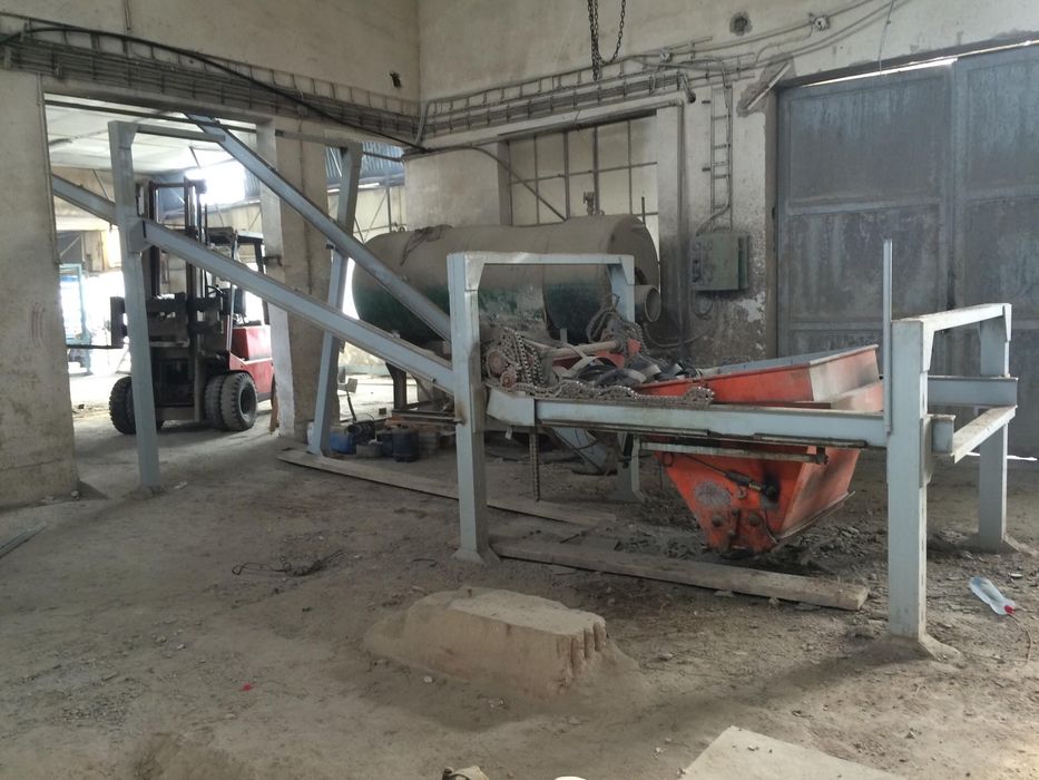 Kosz transportowy do betonu, wibroprasa
