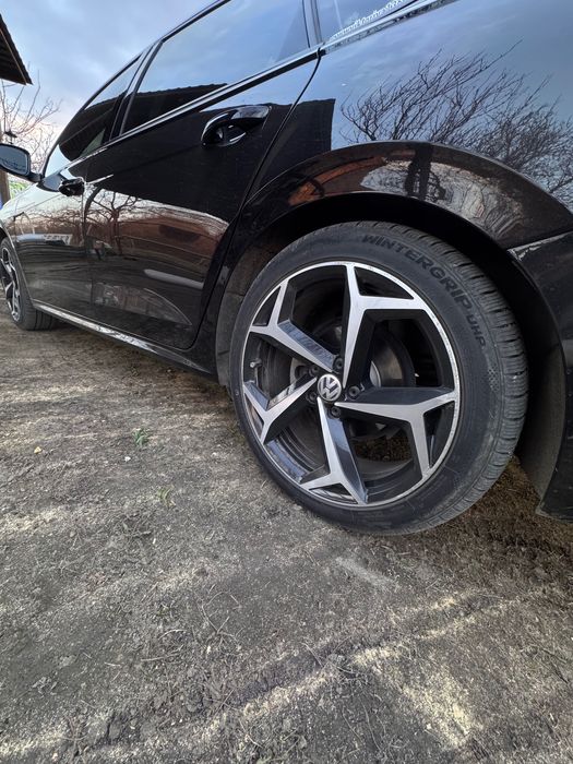 Автомобіль Passat