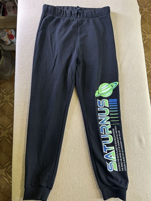 Костюм спортивный тонкий H&M 140