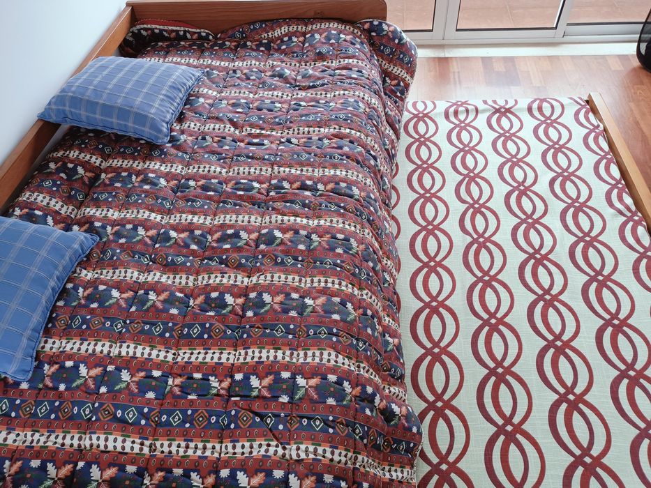 Cama individual + segunda cama em gaveta