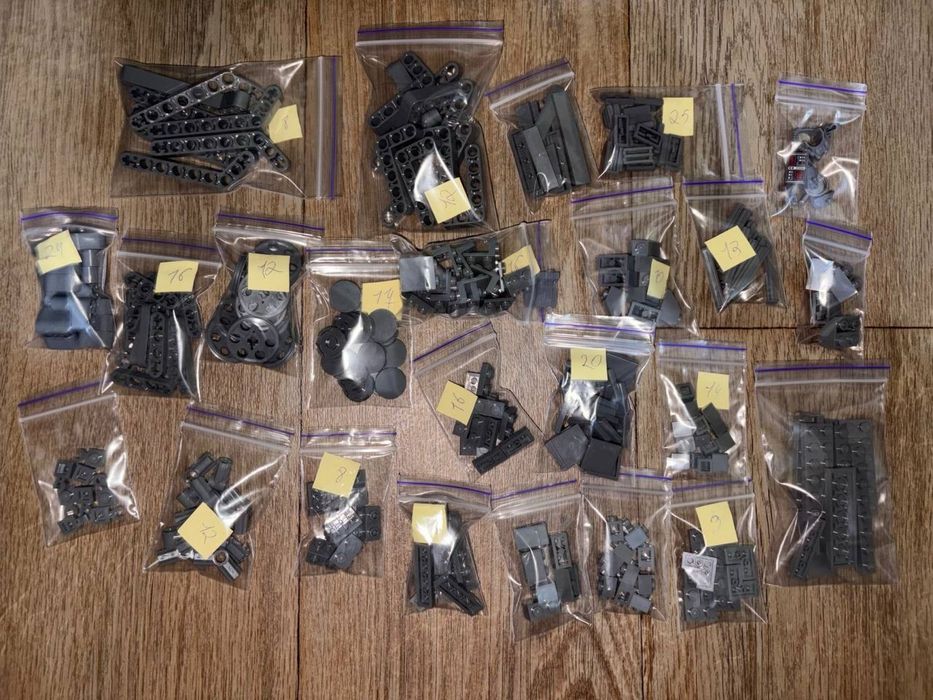 Продам оригінальні деталі lego
