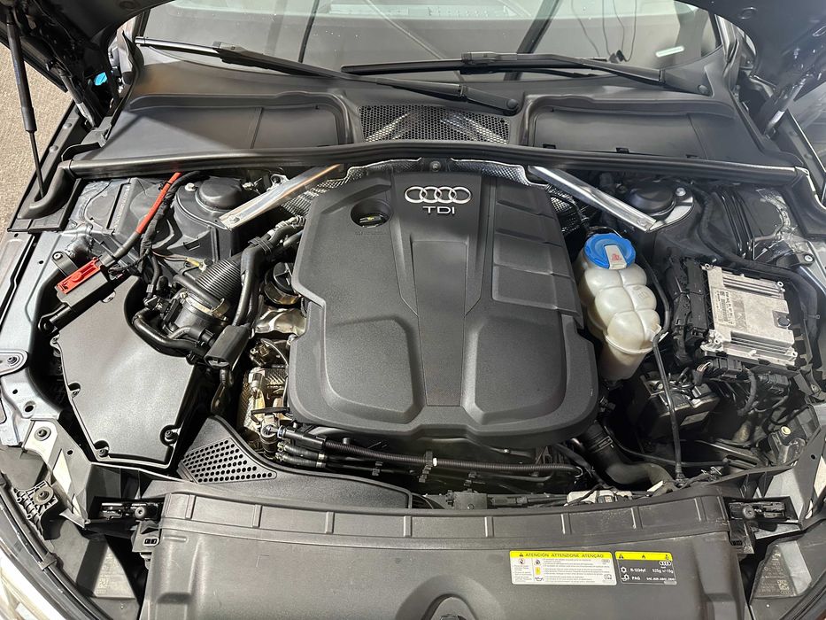 Audi A4 Avant  2.0 TDI Business Line