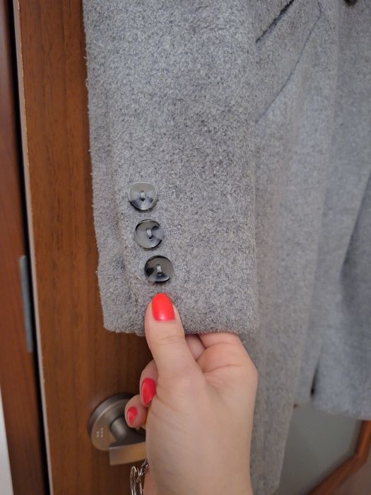 Szary płaszcz Mohito xxs