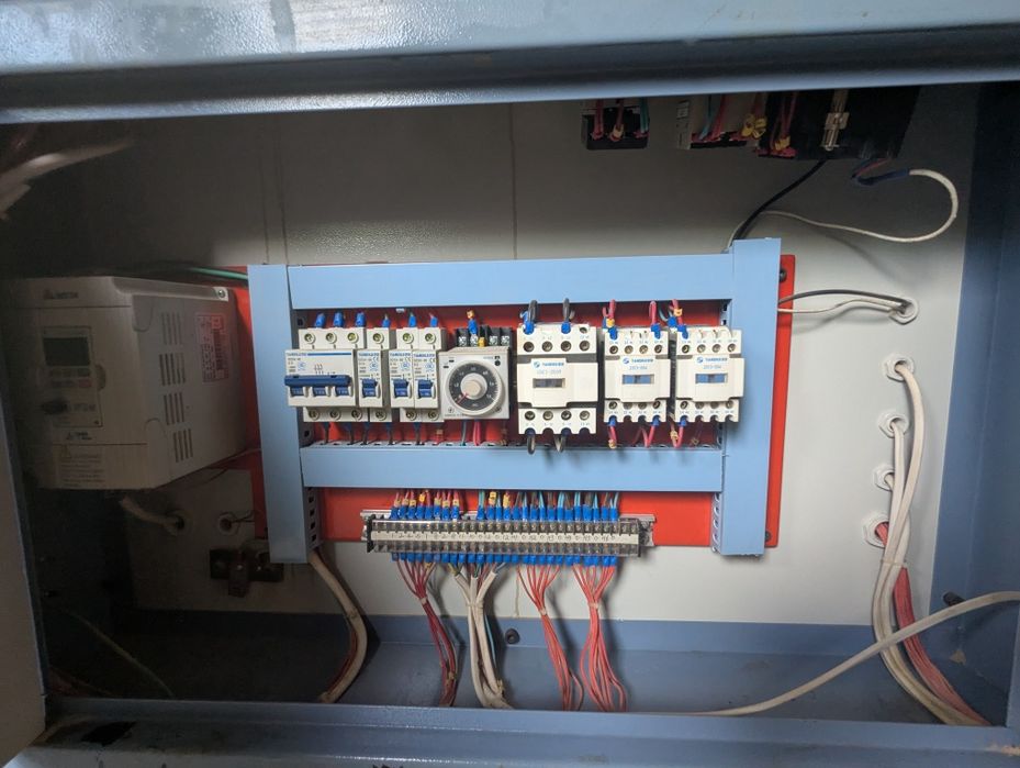 Okleiniarka Bernardo EBM 100 R